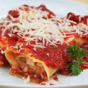 Baked Cannelloni with Cheese Filling – Antonio's Restaurants